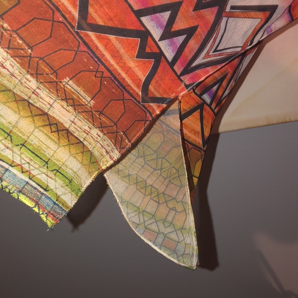 Avenue Women’s Top - Picture 5 of 8